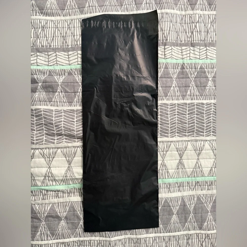 8”x20” Long Black Self-Sealing Polymailers - 25 Pack